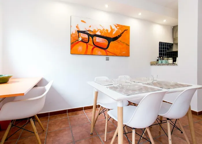 아파트 In Granada's Heart *